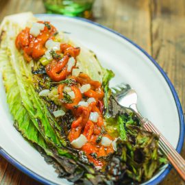 Romaine sla met paprika en chorizo Romaine sla met paprika en chorizo